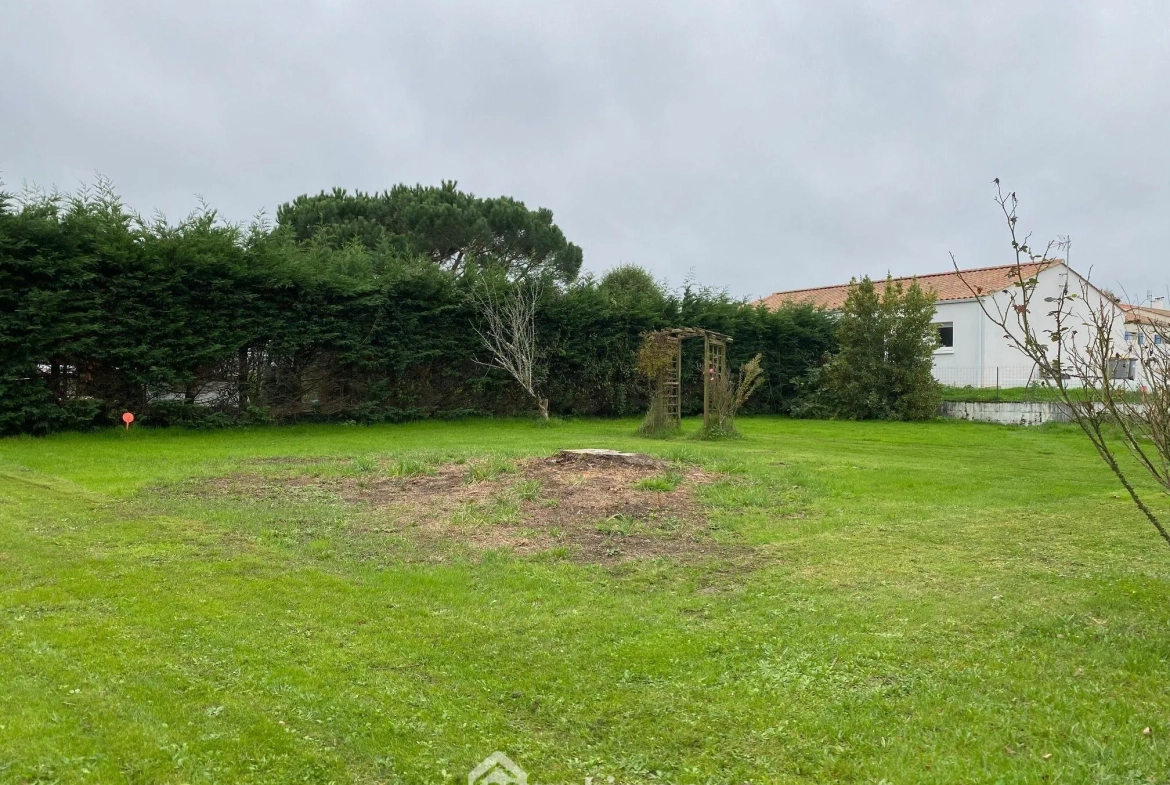 Terrain constructible de 548 m² à Talmont Saint Hilaire - Emplacement privilégié 