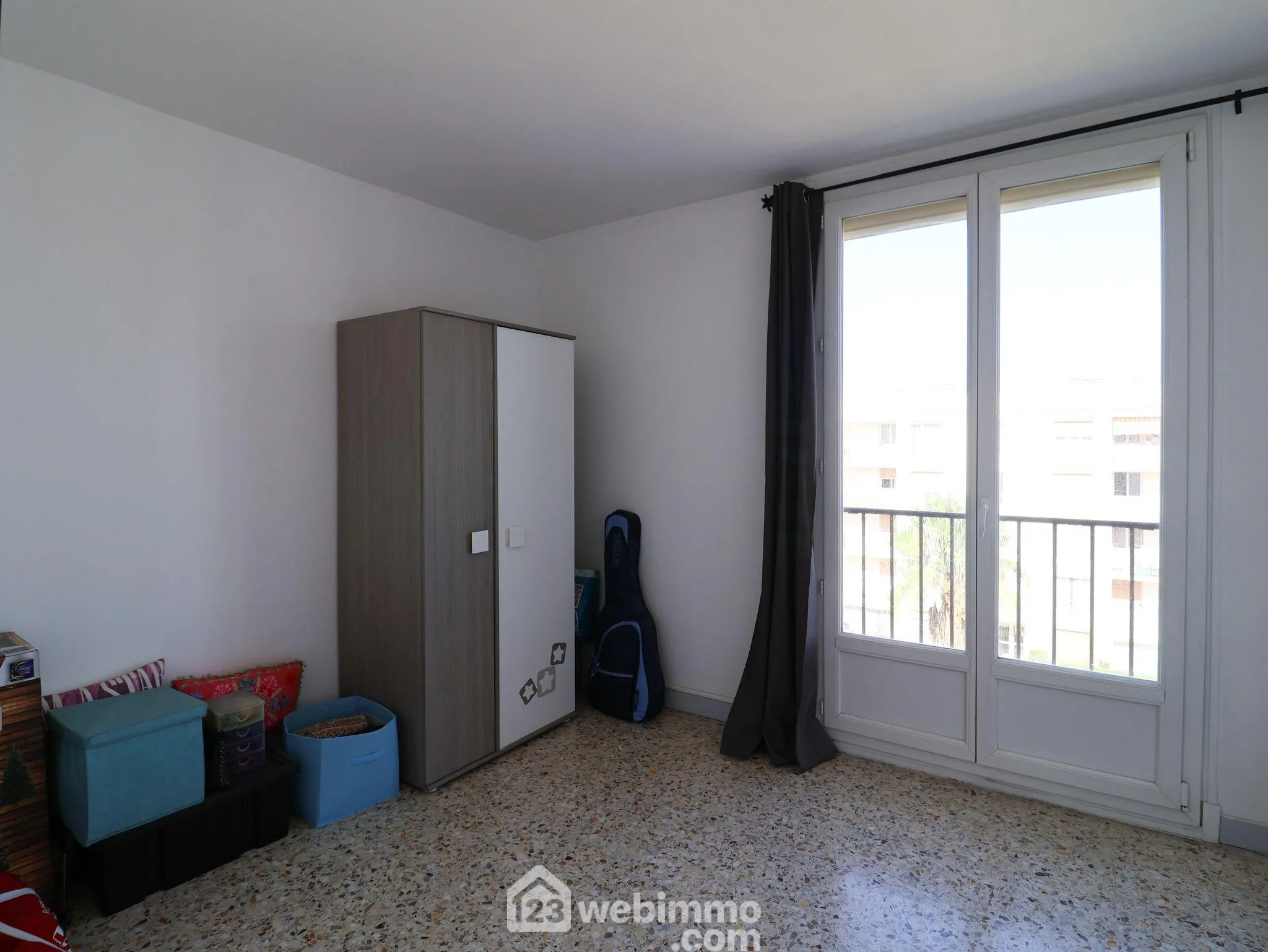 Appartement lumineux de 66 m² avec terrasse à Marseille - Dernier étage, calme et vue dégagée 