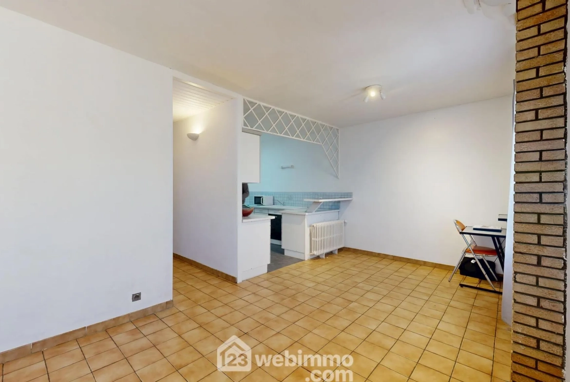 Appartement de 3 pièces à Noyon, investissement locatif sécurisé en hypercentre 