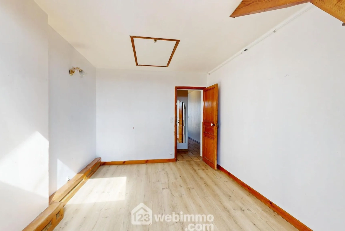 Appartement de 3 pièces à Noyon, investissement locatif sécurisé en hypercentre 