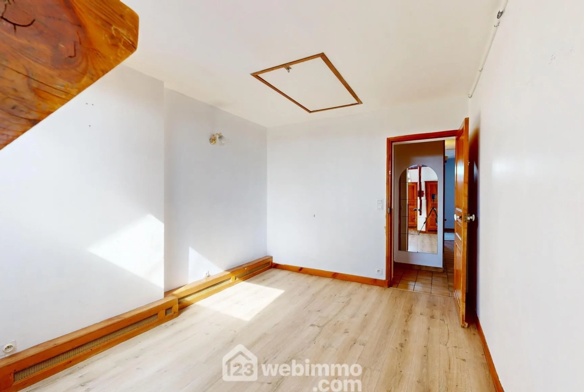 Appartement de 3 pièces à Noyon, investissement locatif sécurisé en hypercentre 