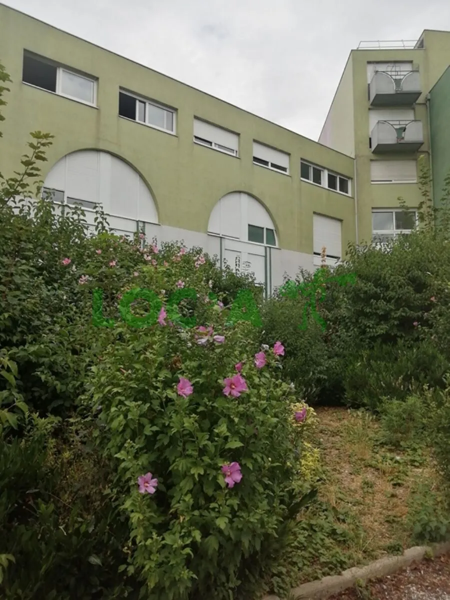 Studio à vendre à Quetigny - 19,05 m² avec kitchenette équipée 