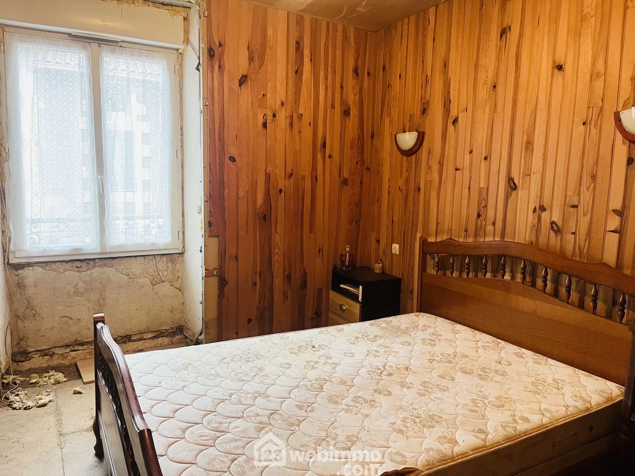 Maison à rénover de 74 m² à Coulombiers avec potentiel d'extension 