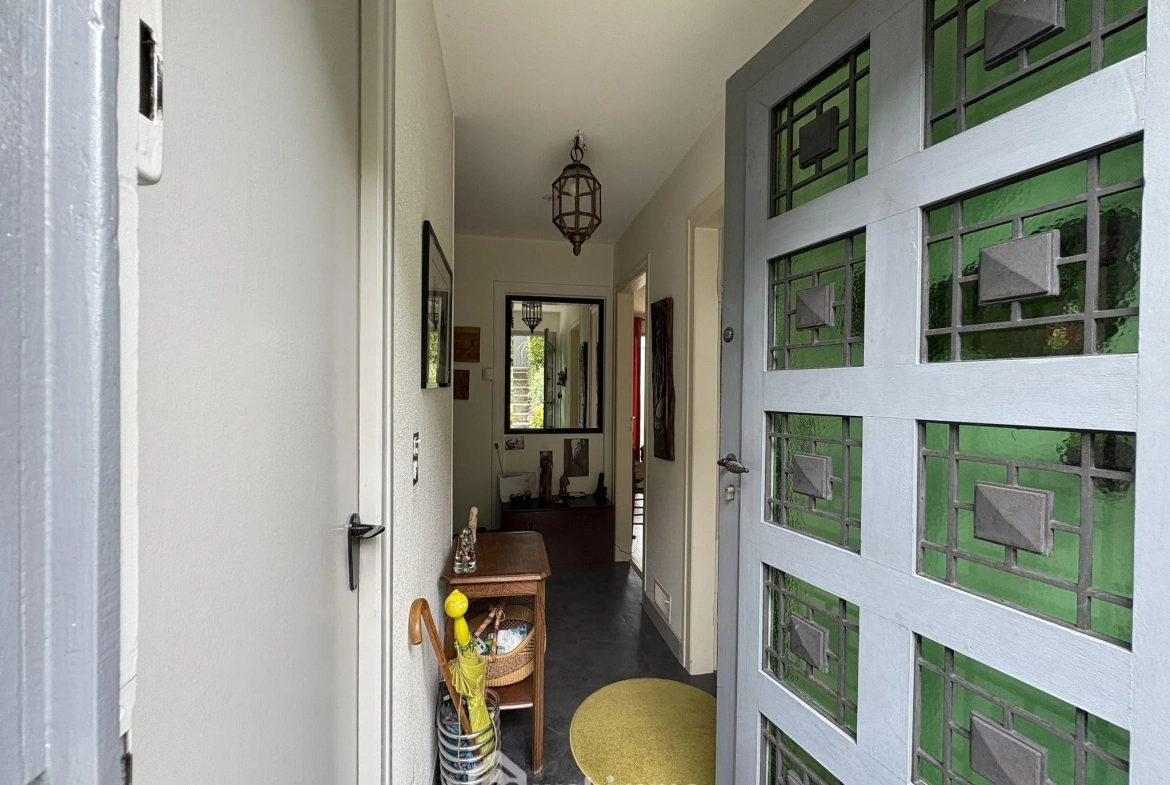 Maison à vendre à Bois-Guillaume avec jardin et potentiel à Mont Fortin 