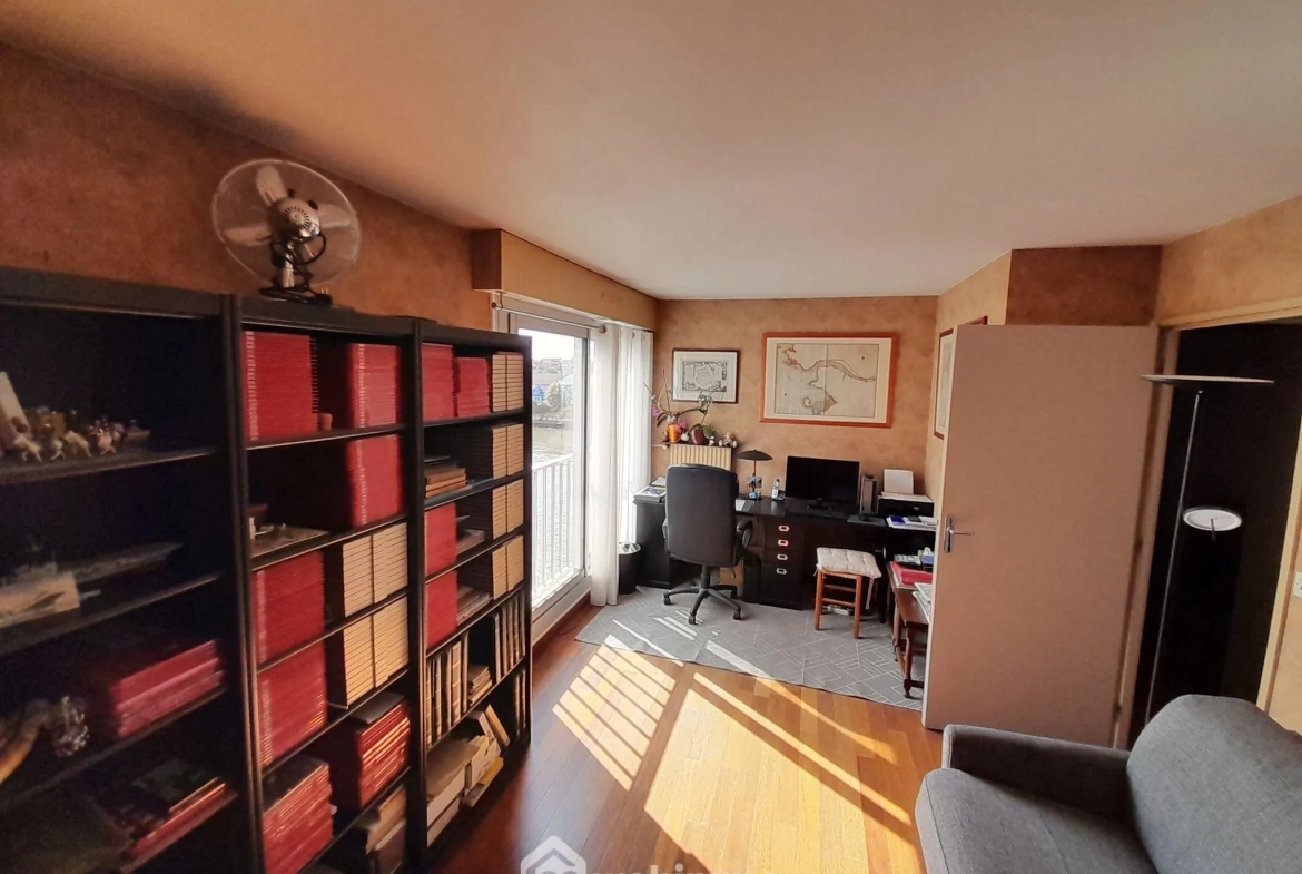 À vendre appartement de 93 m² à Rouen, île Lacroix avec 3 chambres et balcons 