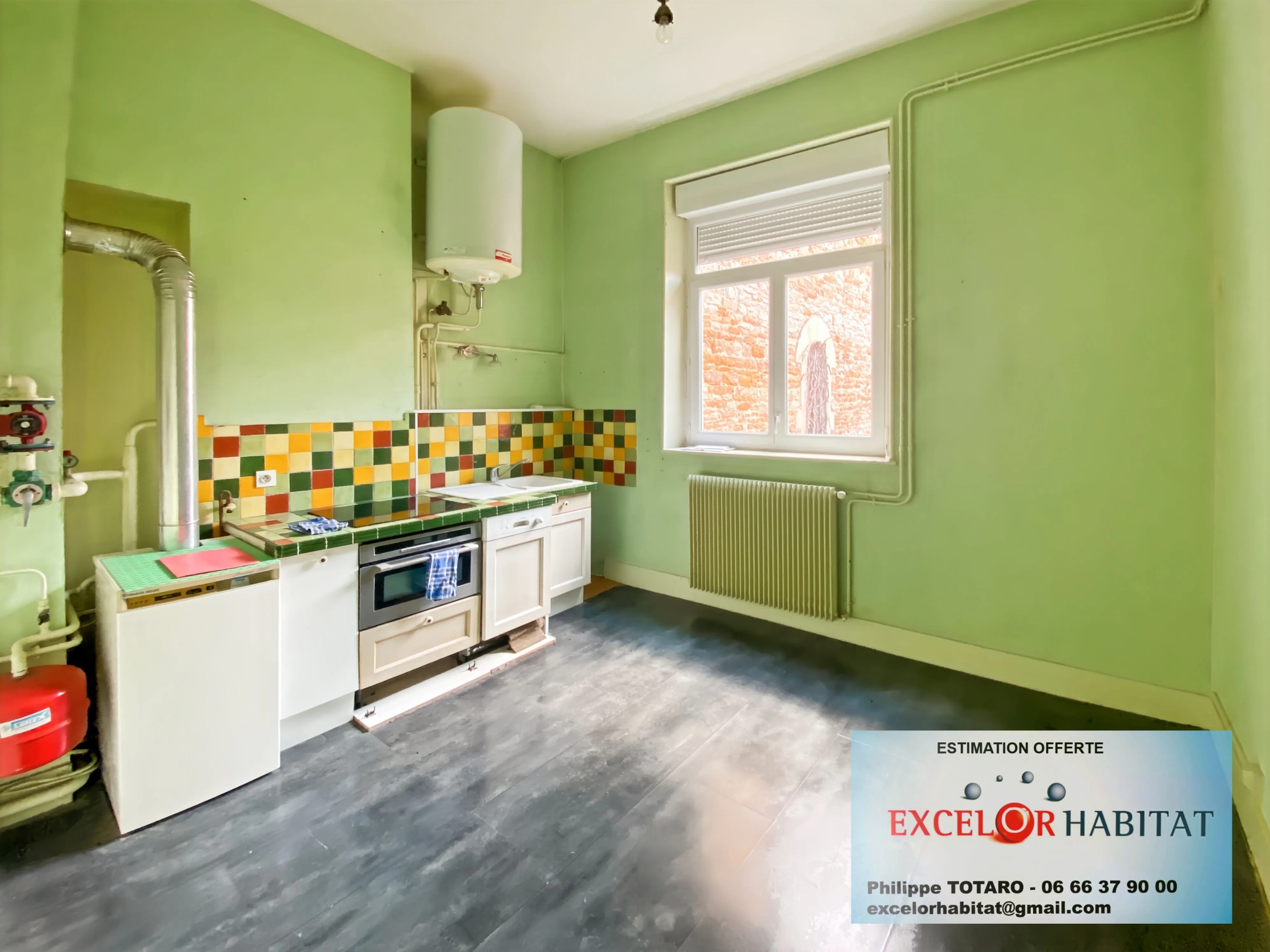 Appartement de caractère à Mâcon de 120 m² avec potentiel de rénovation 