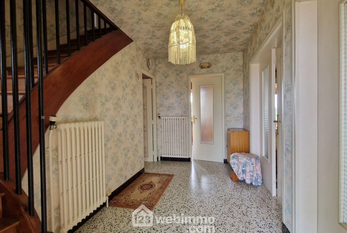 Maison individuelle de 141 m² avec jardin et garage à Laon 