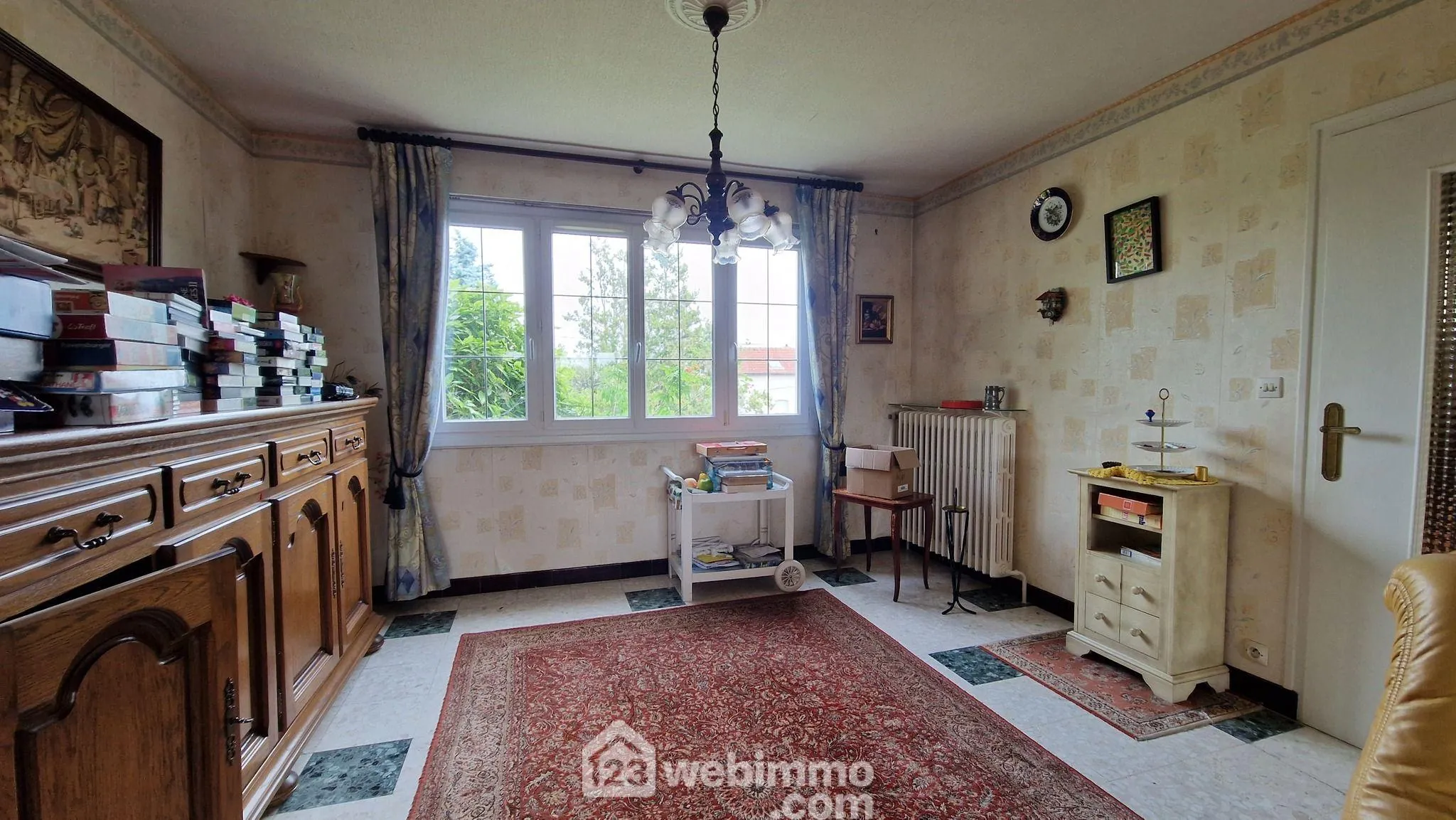 Maison individuelle de 141 m² avec jardin et garage à Laon 