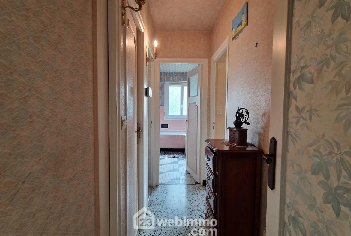 Maison individuelle de 141 m² avec jardin et garage à Laon 
