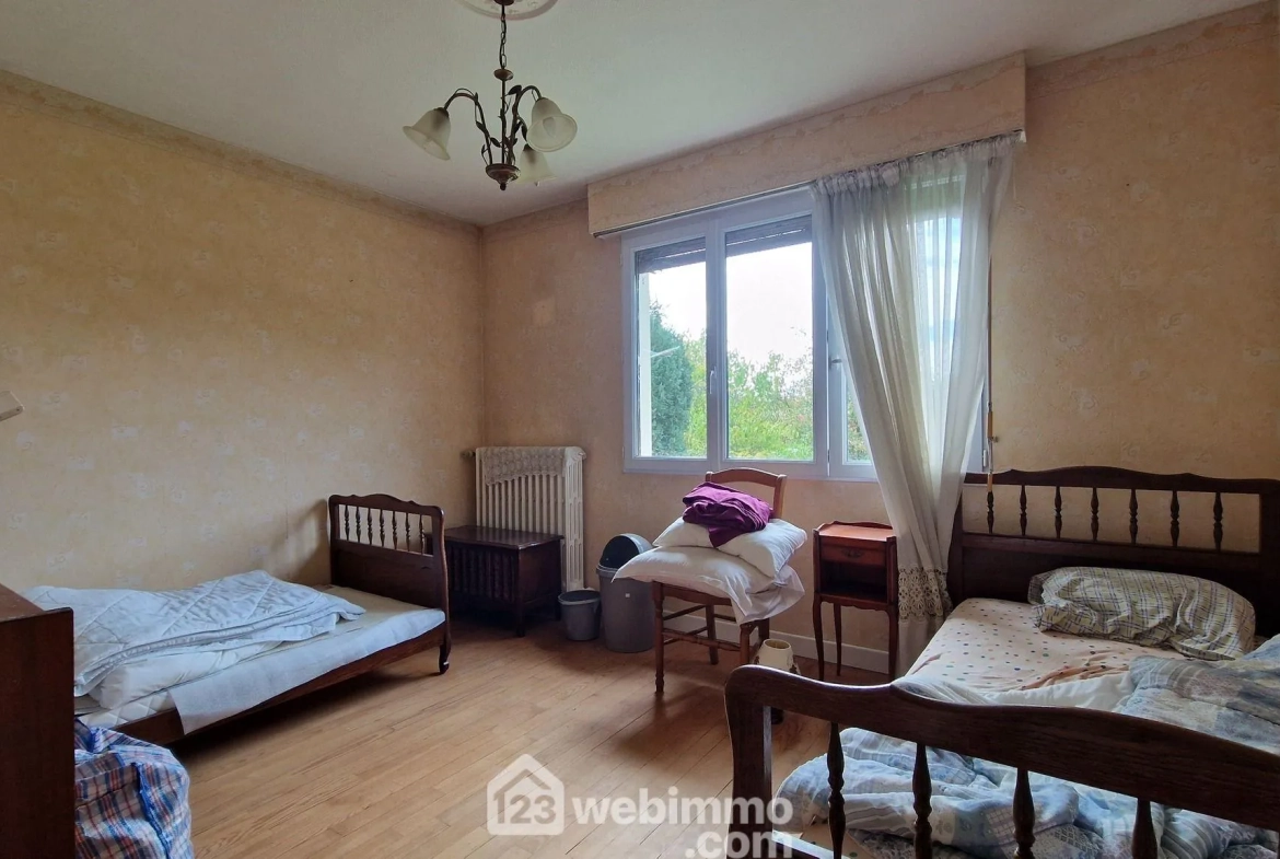Maison individuelle de 141 m² avec jardin et garage à Laon 