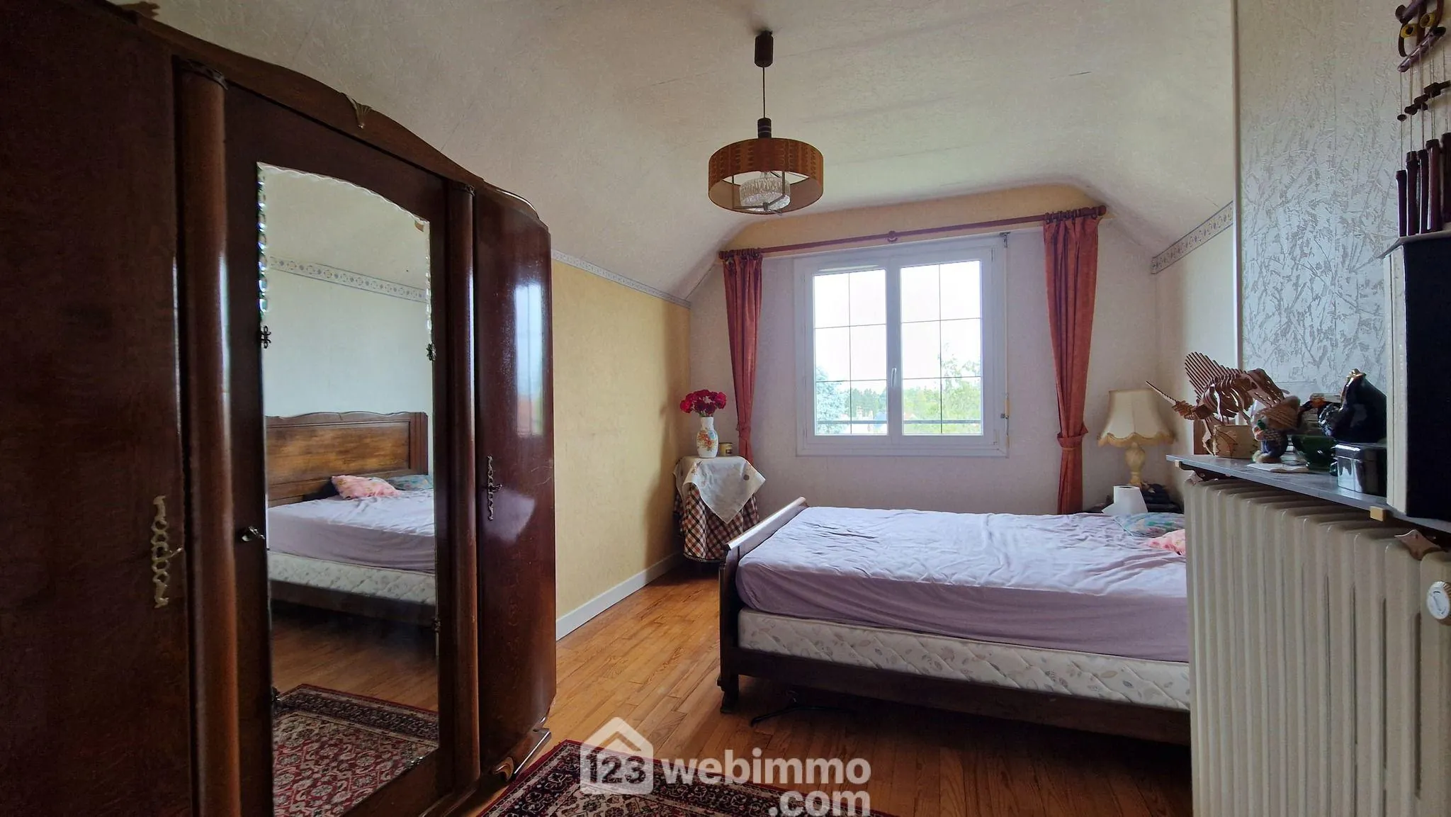 Maison individuelle de 141 m² avec jardin et garage à Laon 
