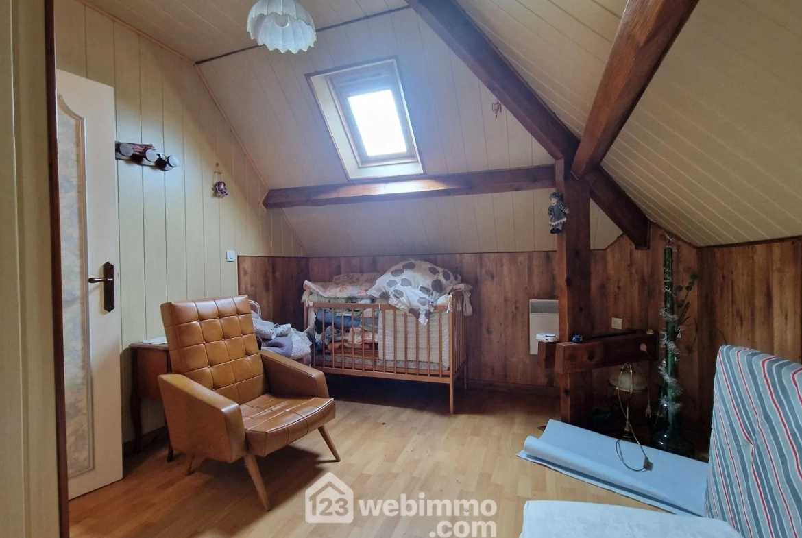 Maison individuelle de 141 m² avec jardin et garage à Laon 