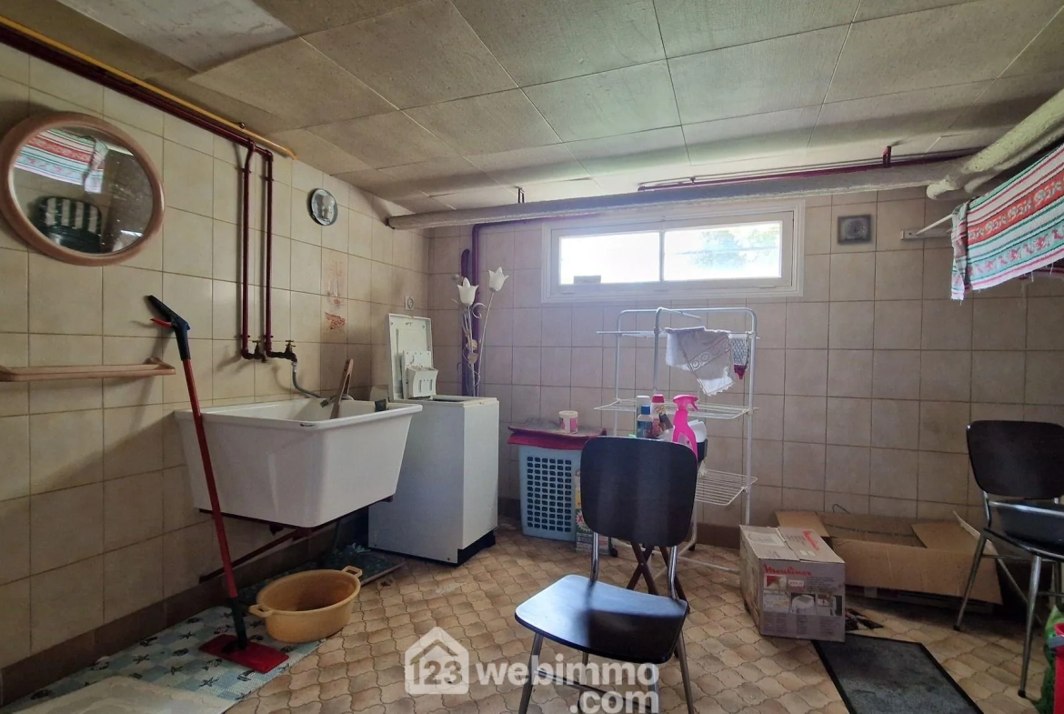 Maison individuelle de 141 m² avec jardin et garage à Laon 