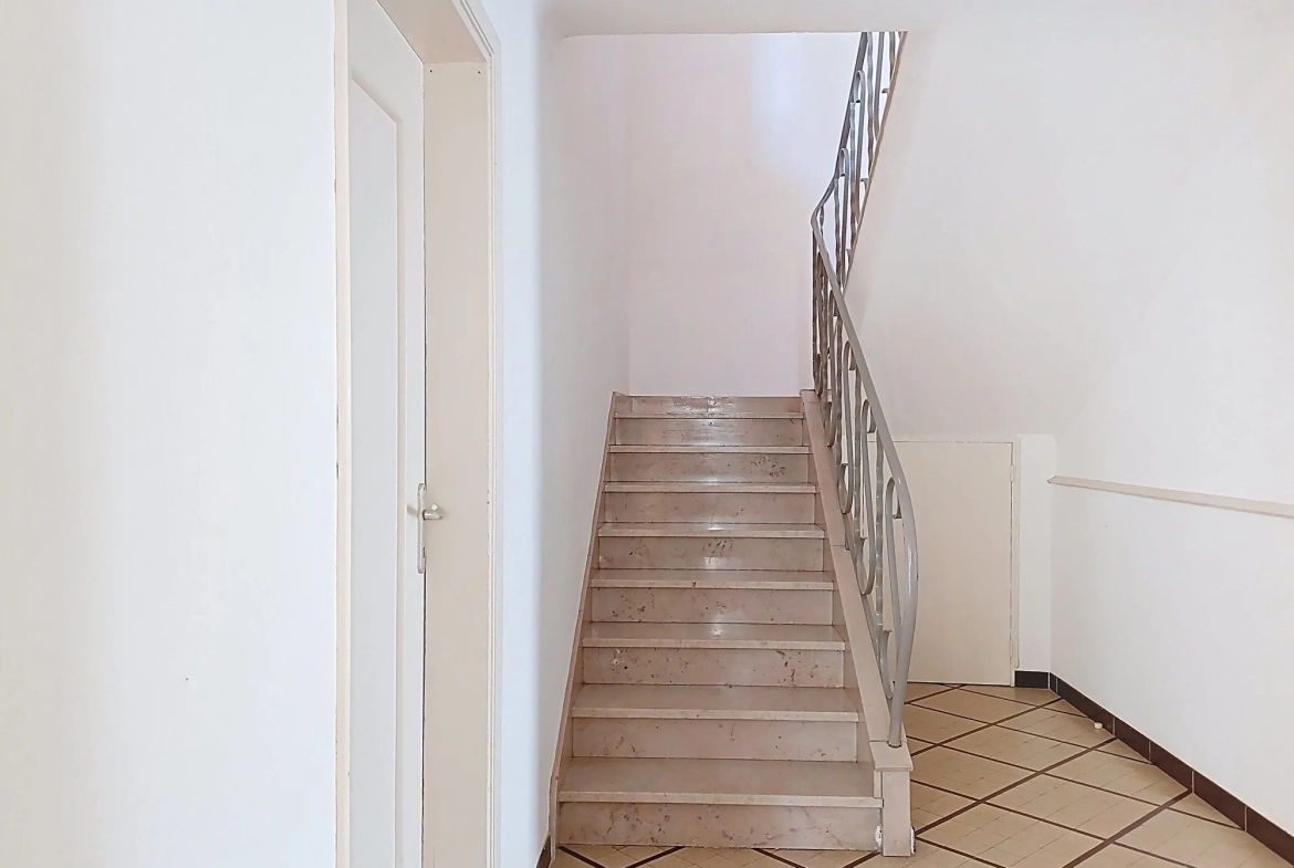 Charmante maison mitoyenne avec 4 chambres à Albi - Confort moderne 