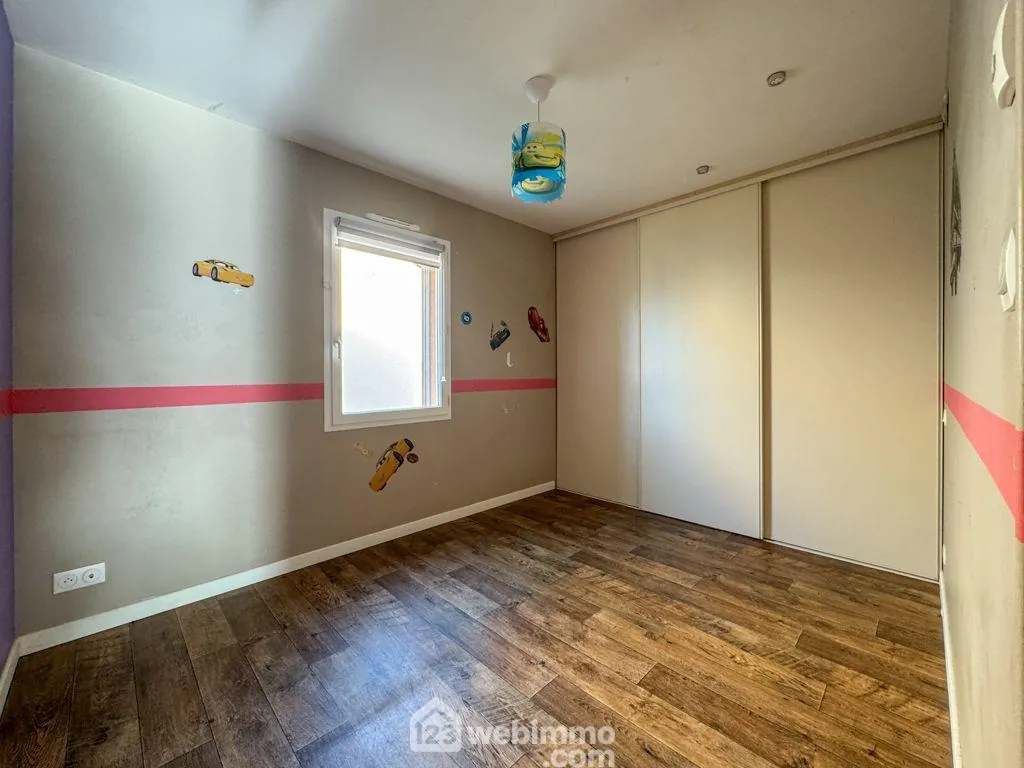 Belle maison 97m² avec 3 chambres et grand garage à Séveremont 