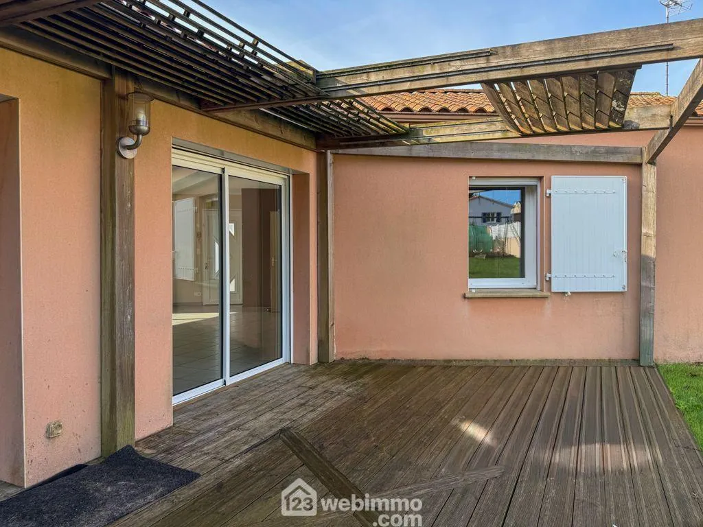 Belle maison 97m² avec 3 chambres et grand garage à Séveremont 
