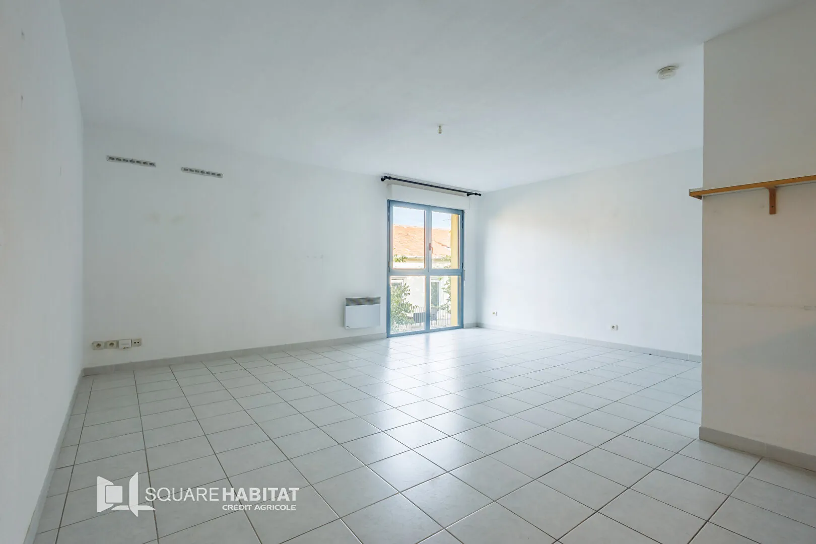 Appartement T2 à Cavaillon avec parking, résidence sécurisée 