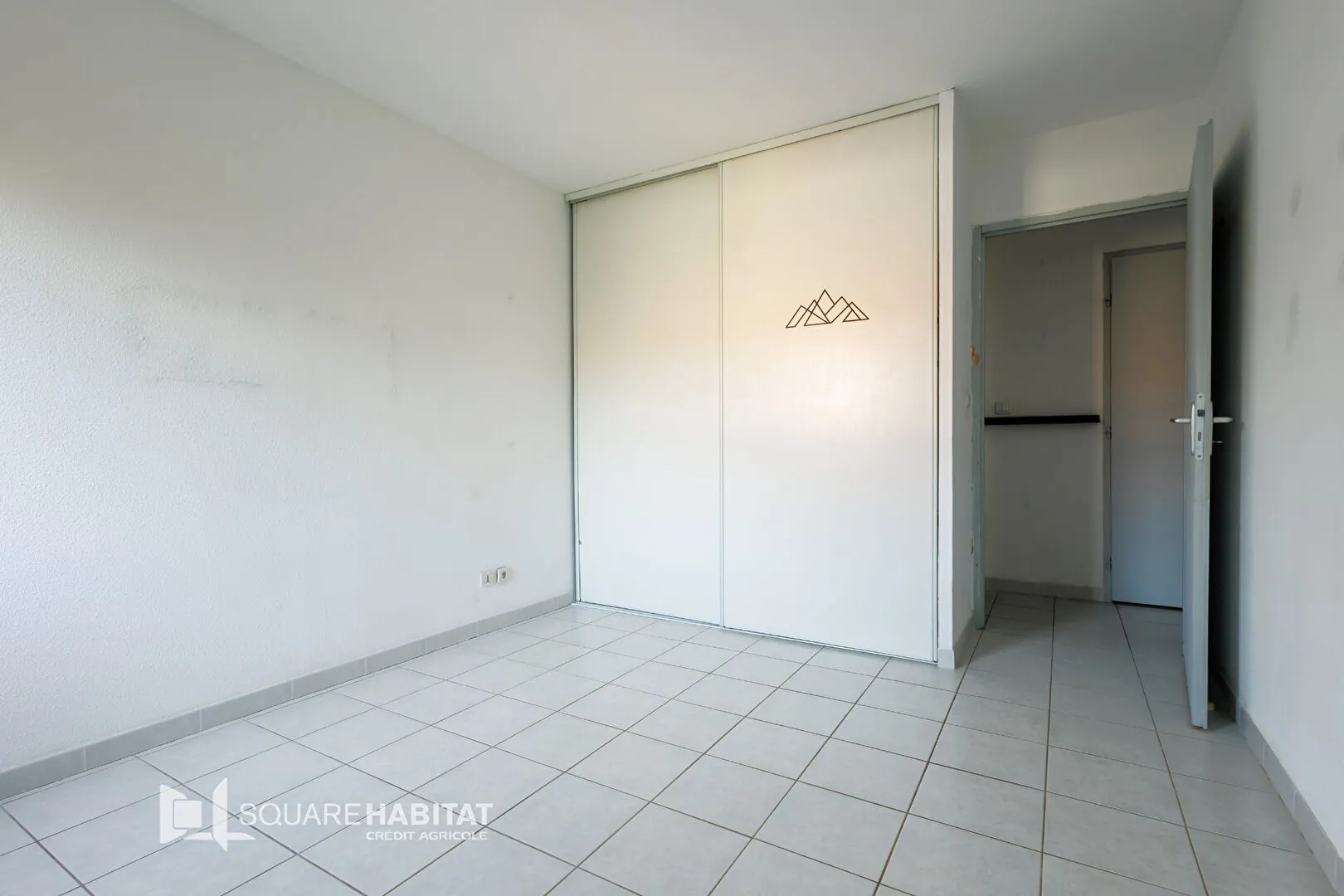 Appartement T2 à Cavaillon avec parking, résidence sécurisée 