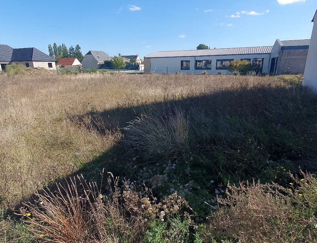 Terrain à bâtir de 548 m² à Pontavert, proche Reims et Laon 