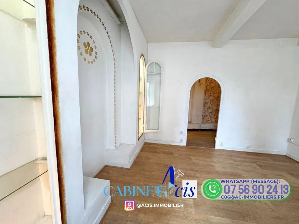 Local commercial de 20 m² à vendre à Beaulieu-sur-Mer, emplacement stratégique 