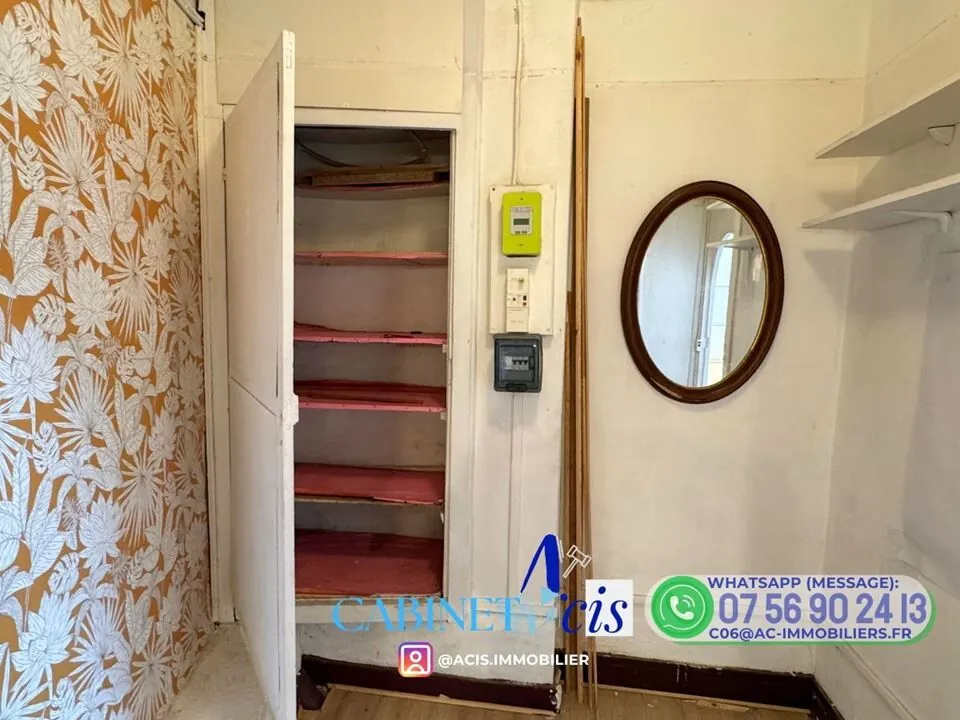 Local commercial de 20 m² à vendre à Beaulieu-sur-Mer, emplacement stratégique 