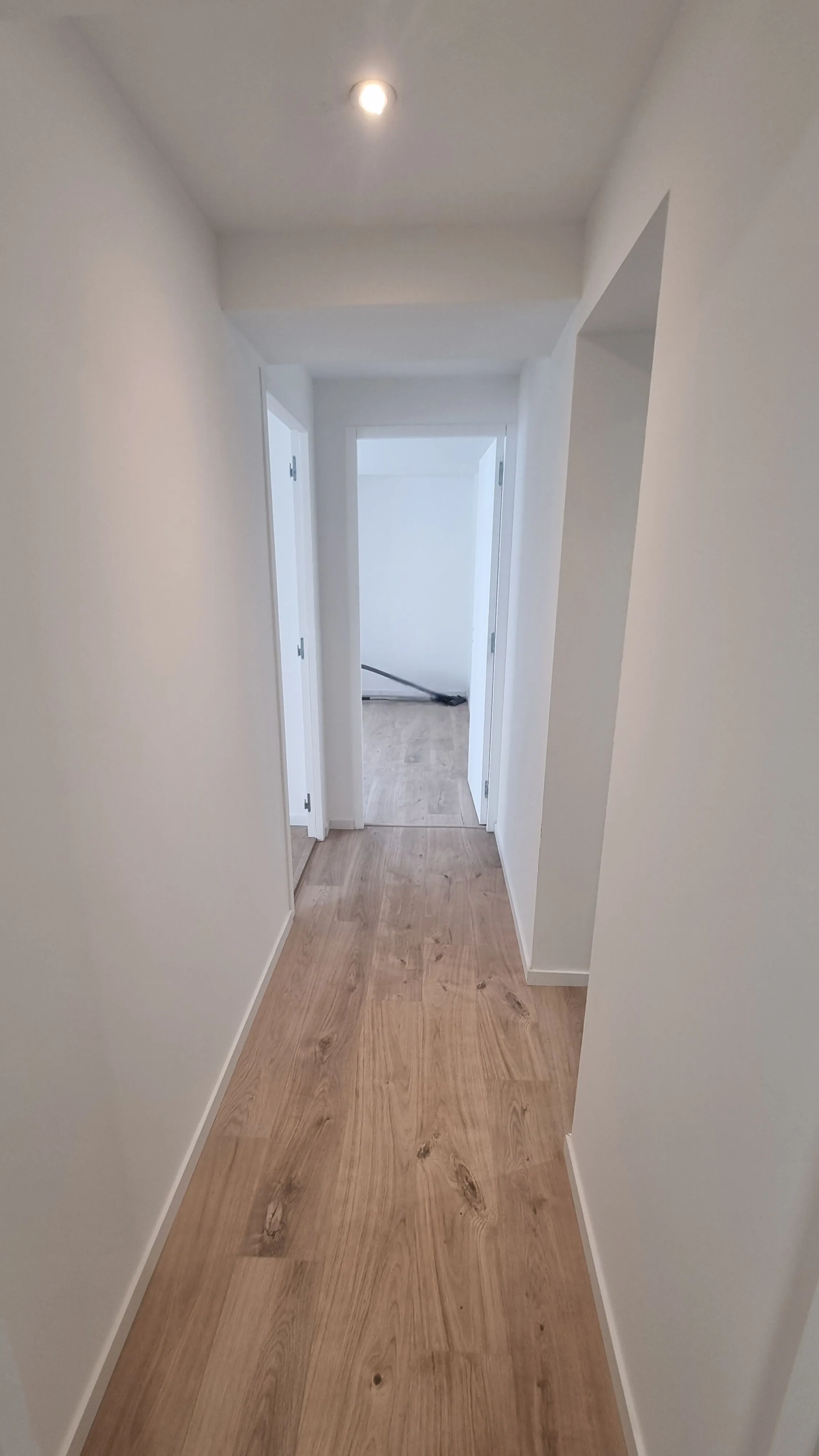Maison rénovée de 159 m² à Vougy avec extérieur et parking privé, proche de Roanne 