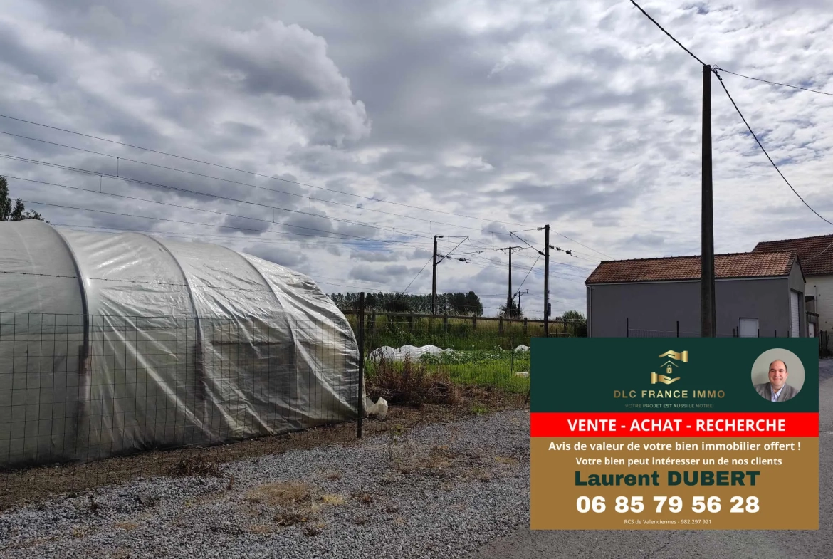 Grand garage de 40 m² avec terrain constructible à Jolimetz 