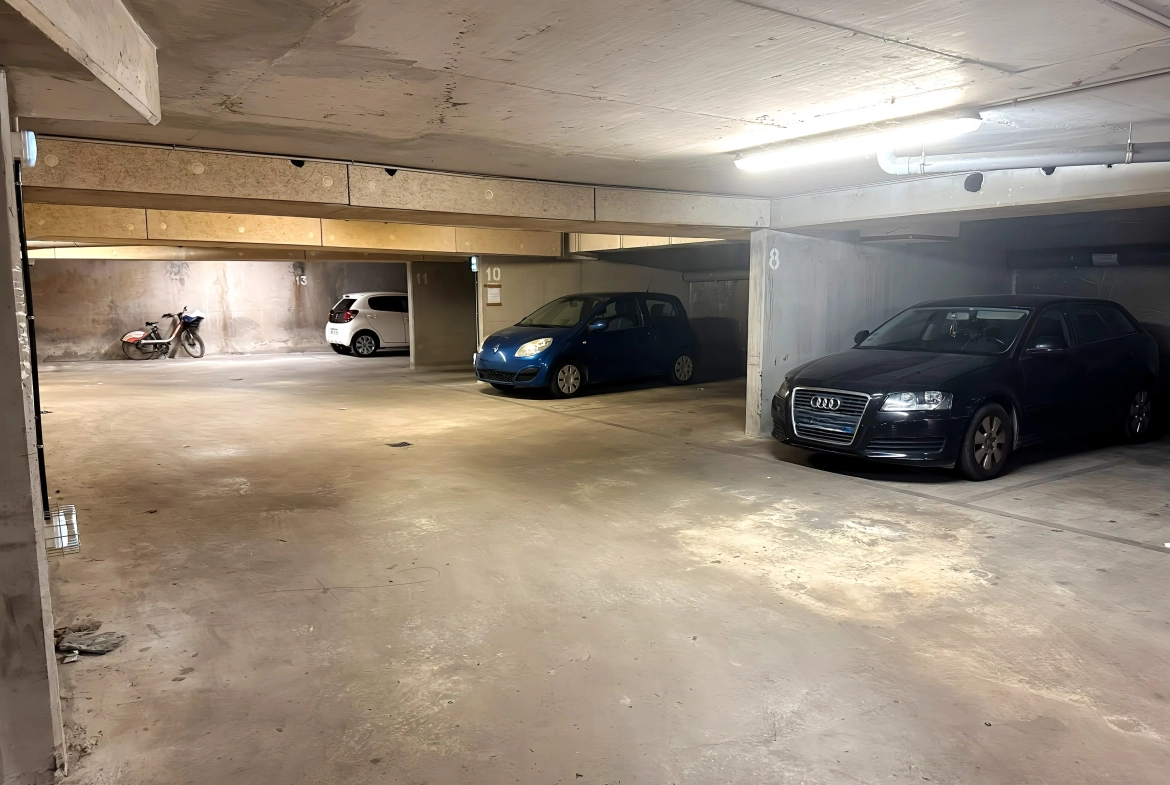 Studio meublé avec parking à Marseille, rendement locatif sécurisé jusqu’en 2029 