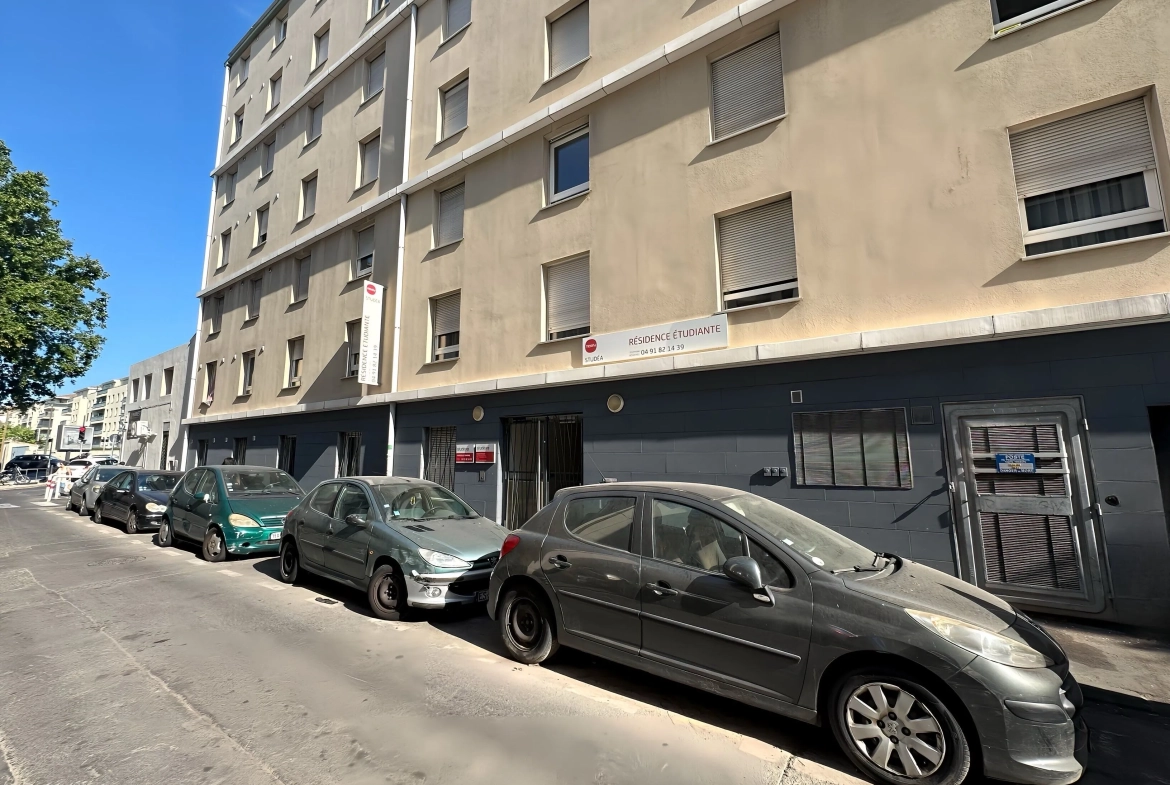 Studio meublé avec parking à Marseille, rendement locatif sécurisé jusqu’en 2029 