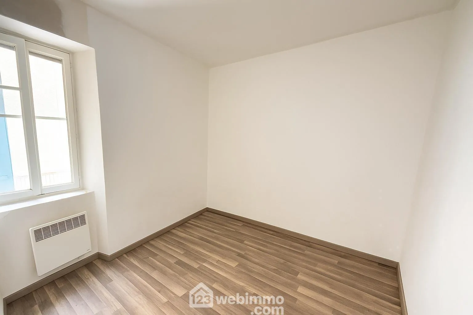 Maison duplex de 105 m² à Vauvert avec deux logements séparés 