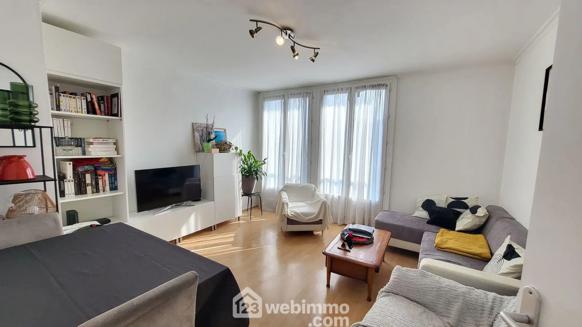 A vendre appartement lumineux de 71,25 m² à Fontaine avec vue sur Belledonne 
