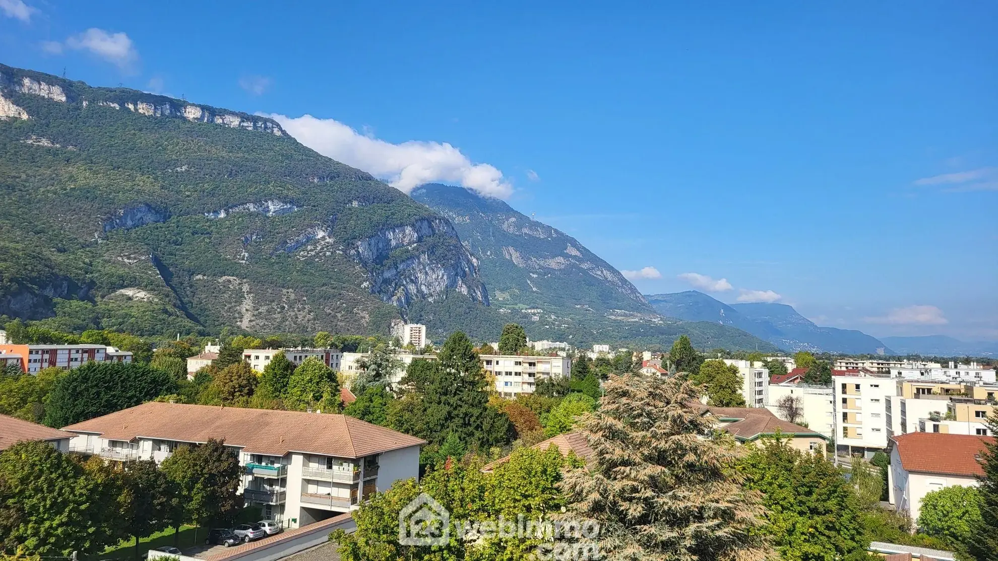 A vendre appartement lumineux de 71,25 m² à Fontaine avec vue sur Belledonne 
