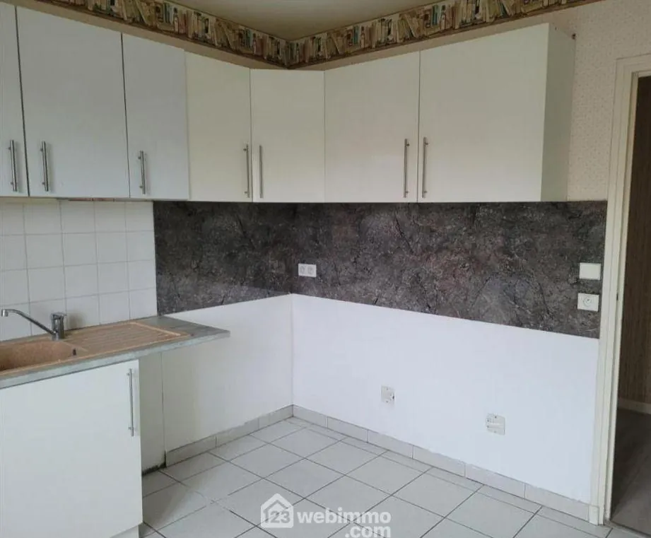 Vente appartement duplex 6 pièces à Noyon, résidence sécurisée 
