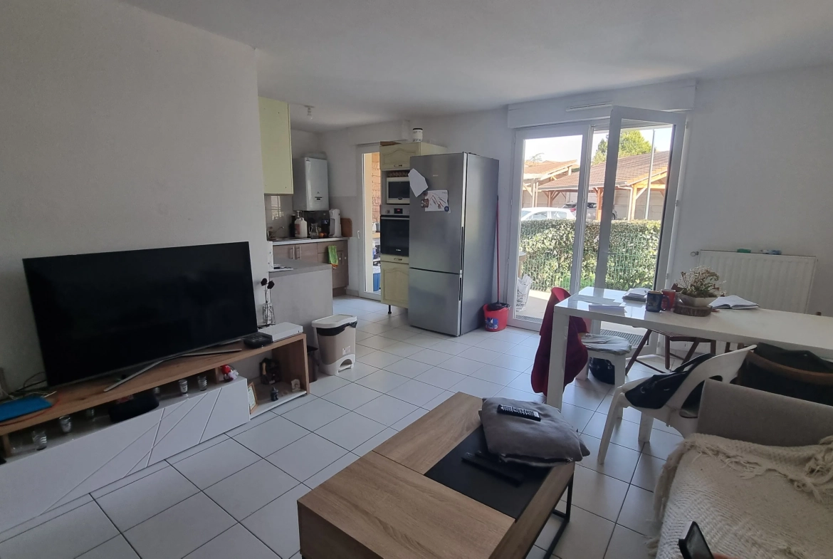 Appartement T4 avec terrasse, piscine et parking à Roanne - Résidence sécurisée 