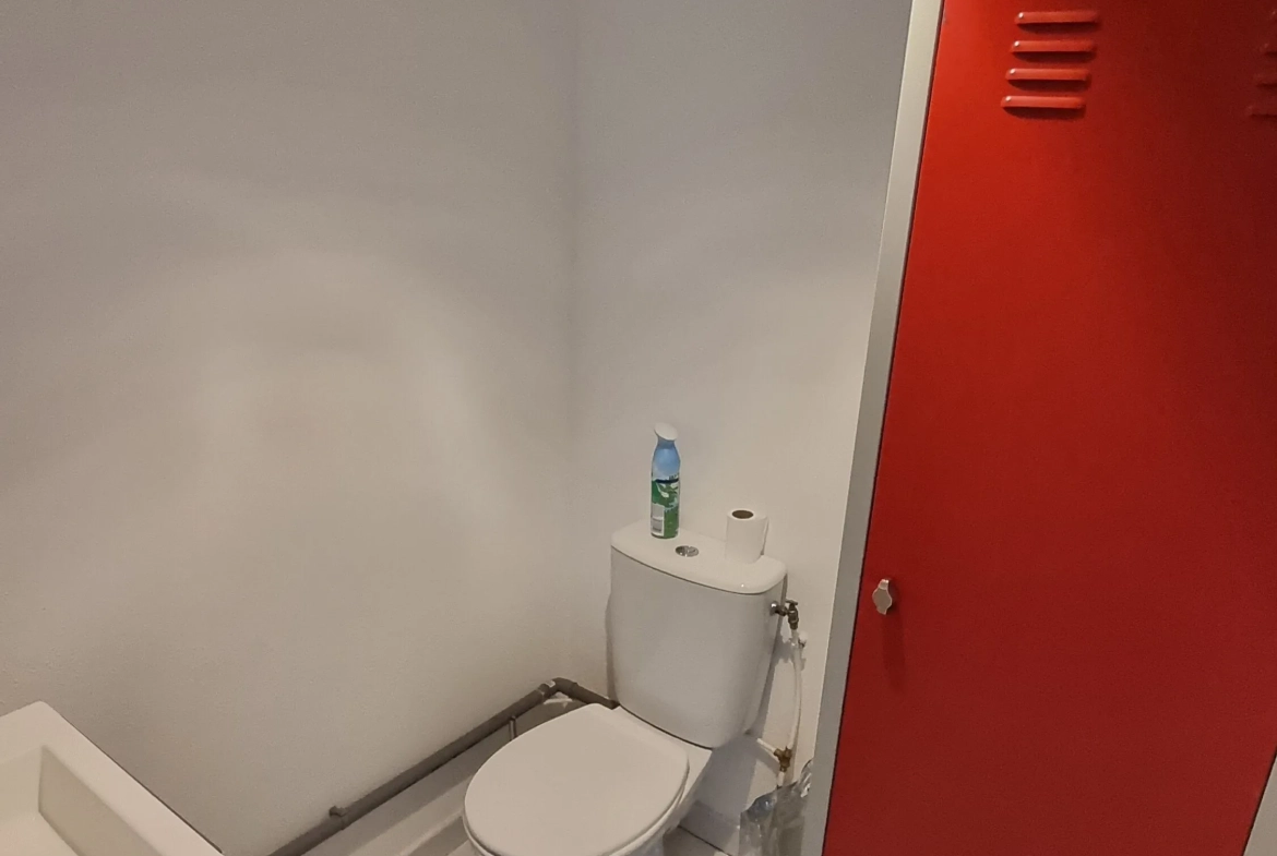 Appartement T4 avec terrasse, piscine et parking à Roanne - Résidence sécurisée 