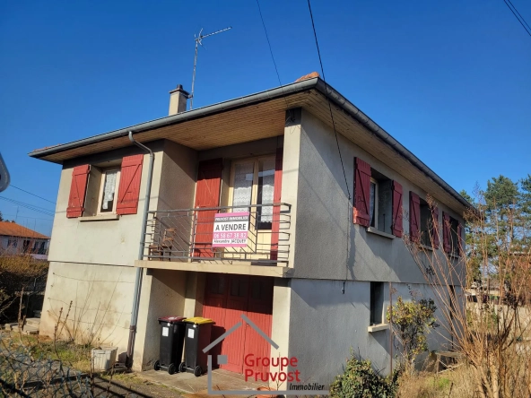 Maison à Roanne de 85 m² avec grand potentiel et jardin clos dans le quartier Mayollet