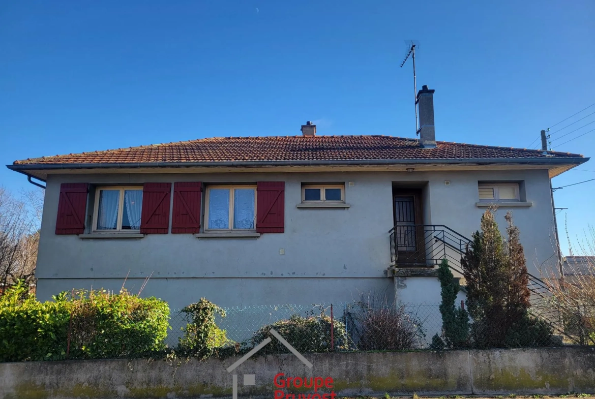 Maison à Roanne de 85 m² avec grand potentiel et jardin clos dans le quartier Mayollet 