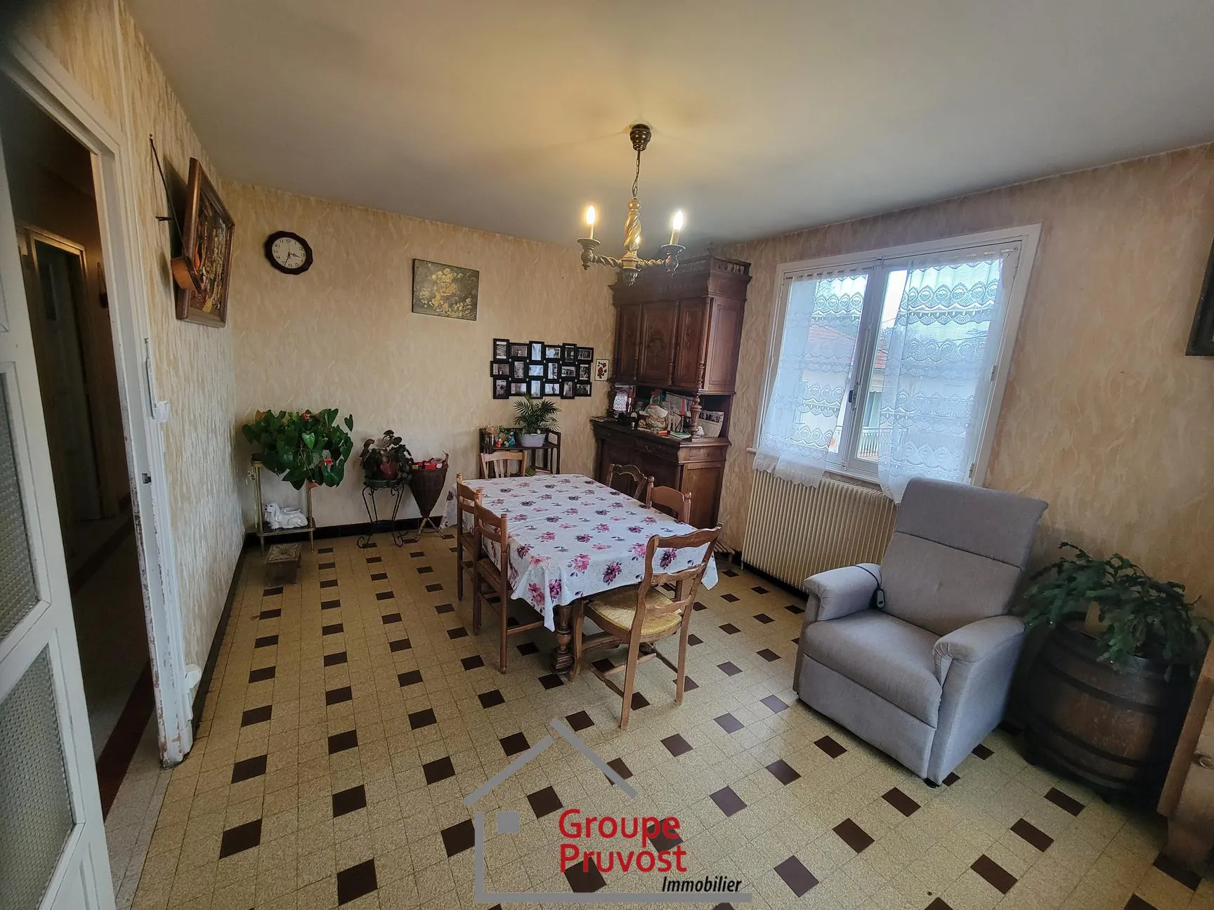 Maison à Roanne de 85 m² avec grand potentiel et jardin clos dans le quartier Mayollet 