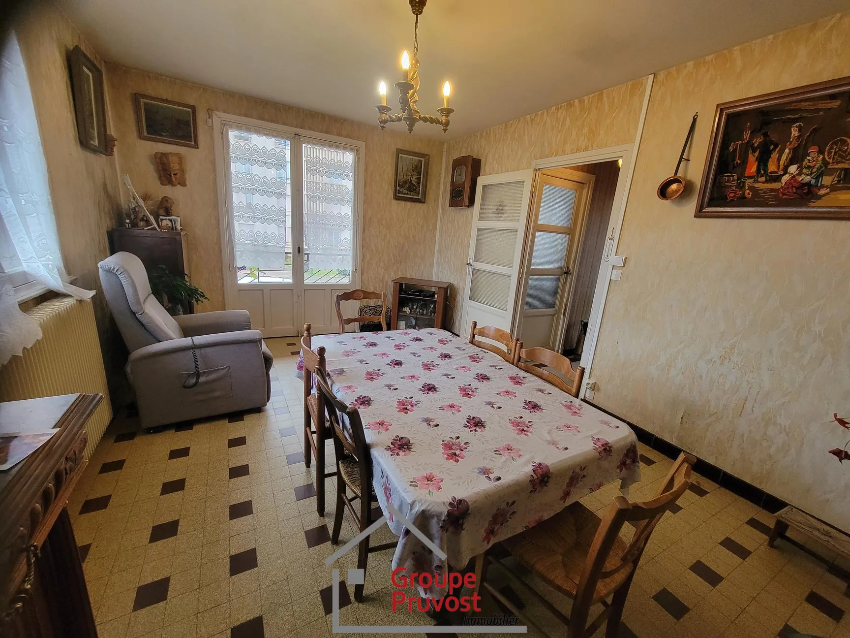 Maison à Roanne de 85 m² avec grand potentiel et jardin clos dans le quartier Mayollet 