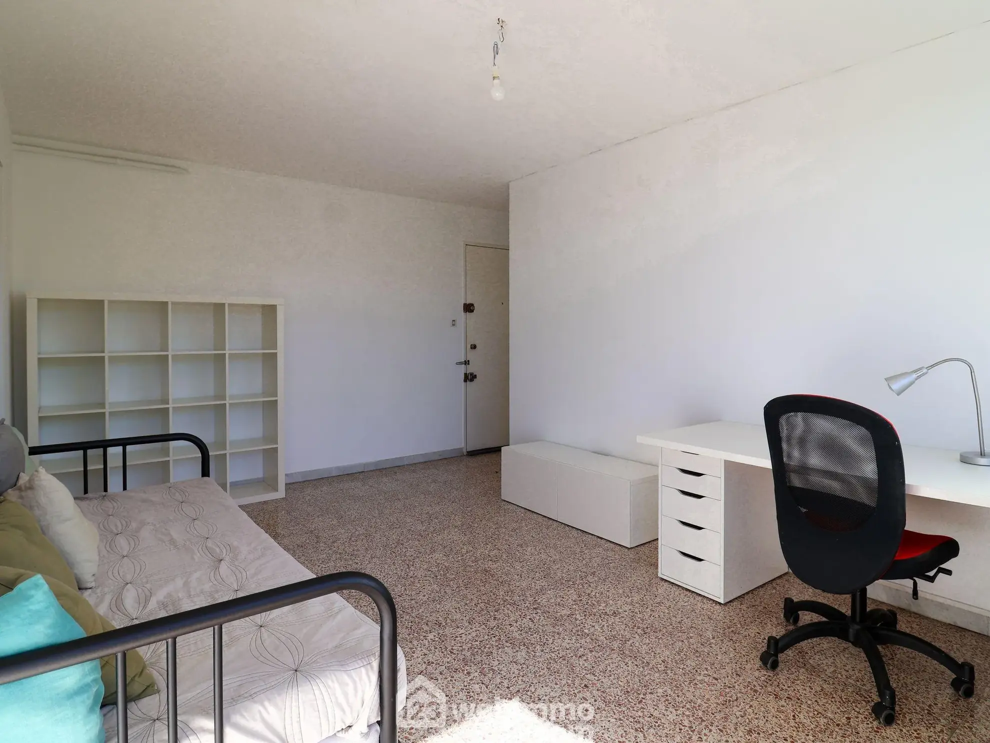 A vendre appartement 29 m² avec balcon à Marseille dans résidence La Rouvière 