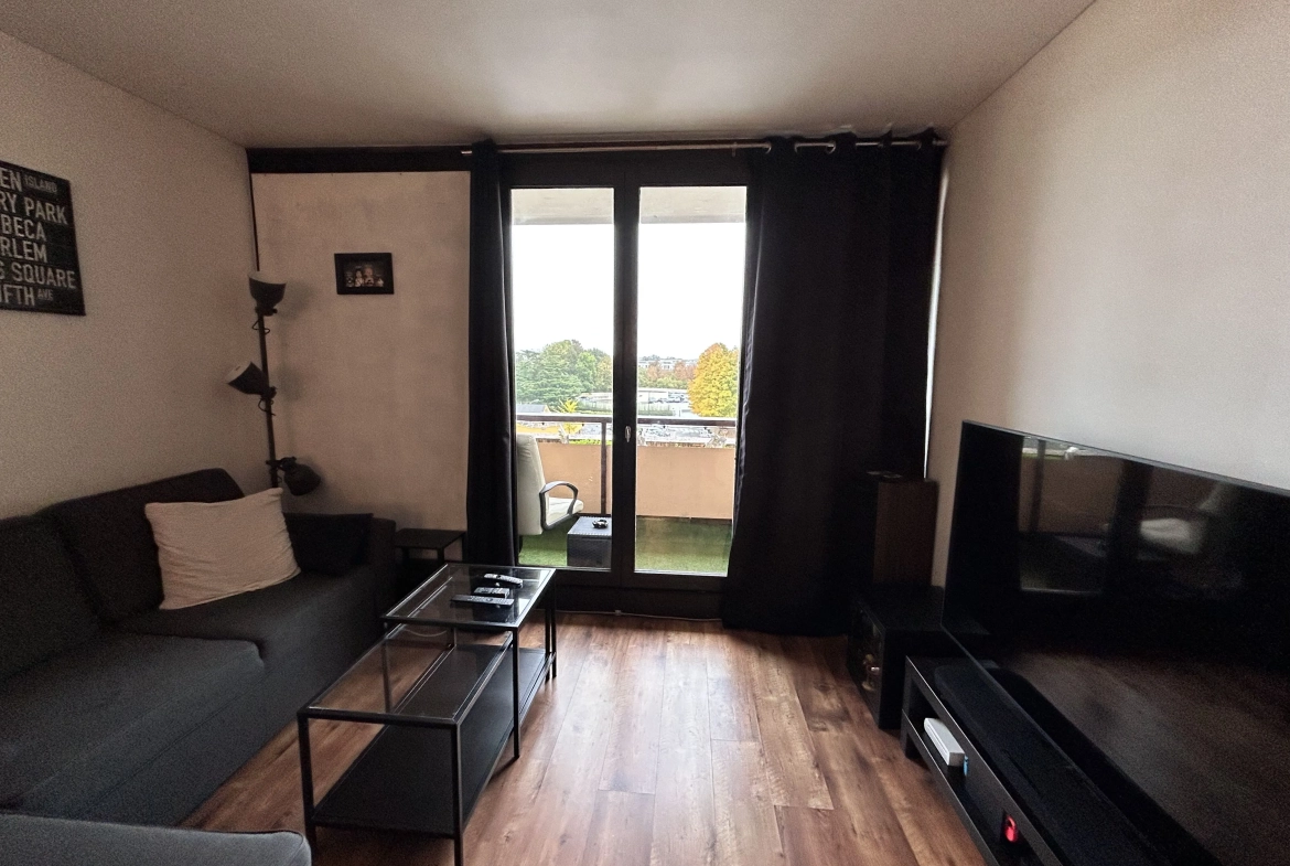 Bel appartement de 2 pièces avec vue dégagée à Montigny-le-Bretonneux 