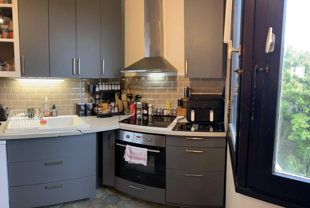 Bel appartement de 2 pièces avec vue dégagée à Montigny-le-Bretonneux 