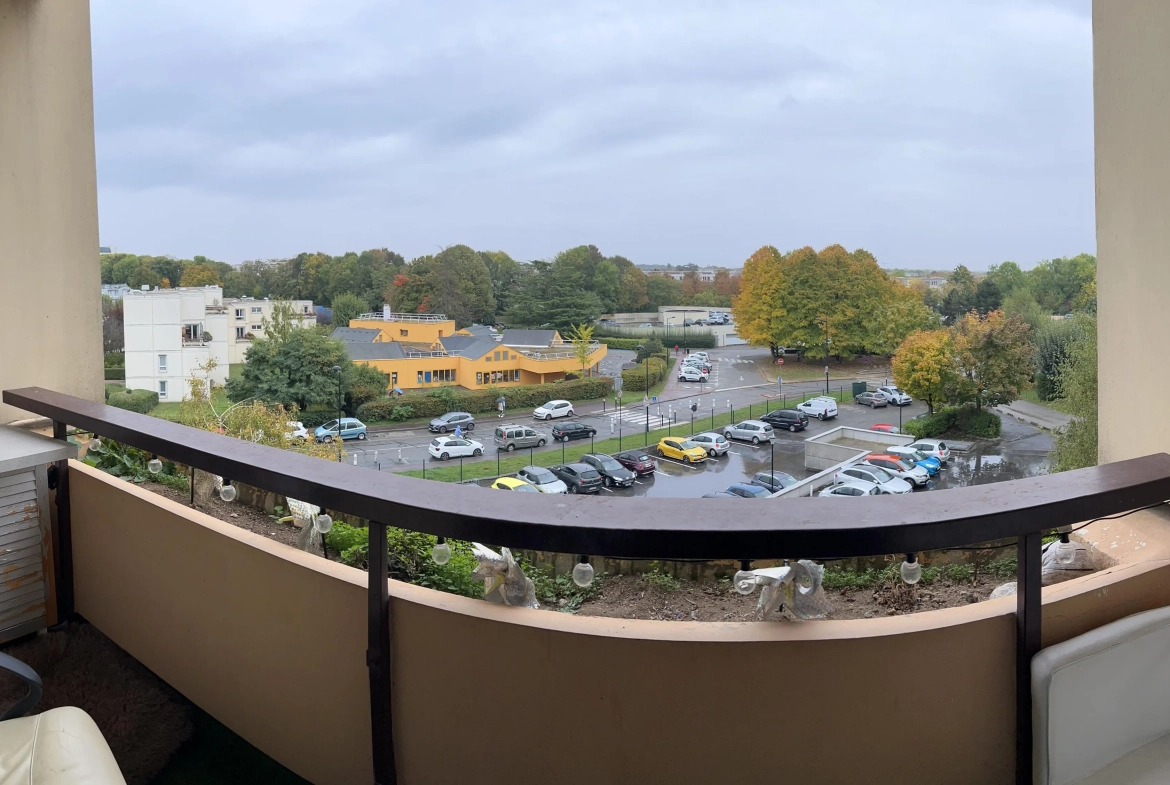 Bel appartement de 2 pièces avec vue dégagée à Montigny-le-Bretonneux 