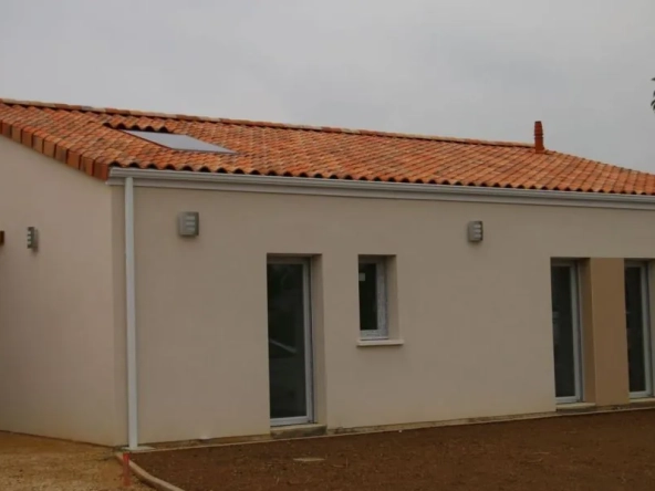 Maison neuve à Bellegarde-Poussieu – 3 chambres, terrain 400m², moderne et personnalisable