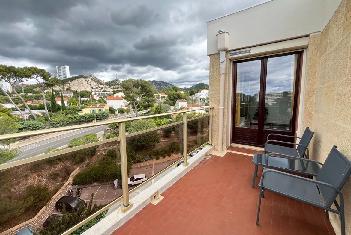 A vendre appartement T3 lumineux de 82 m² à Marseille 13009 