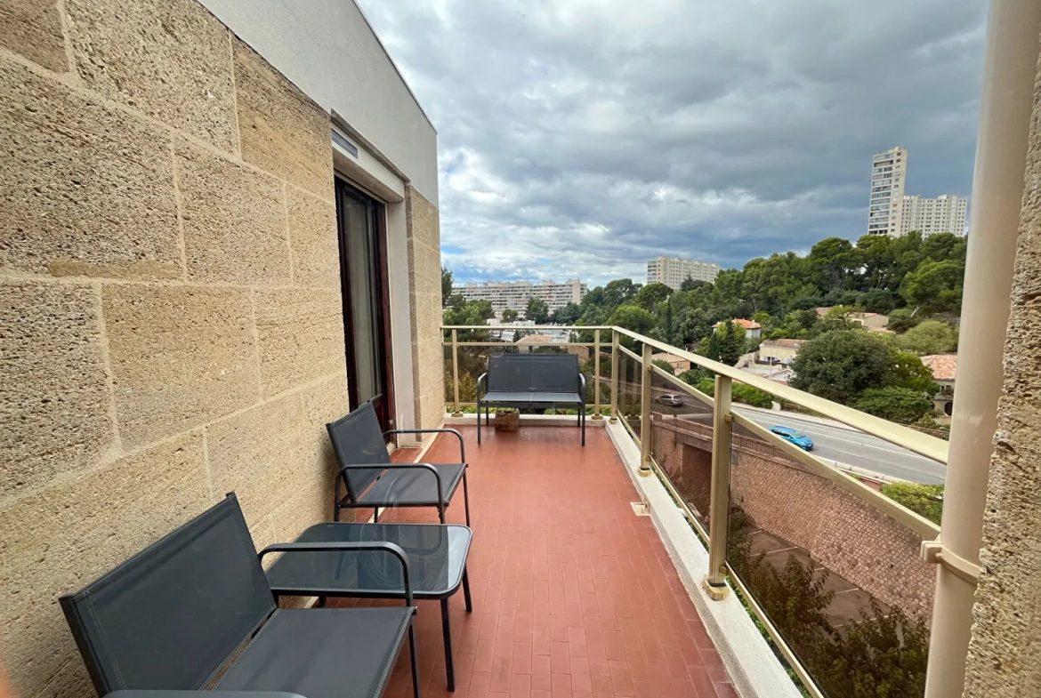 A vendre appartement T3 lumineux de 82 m² à Marseille 13009 