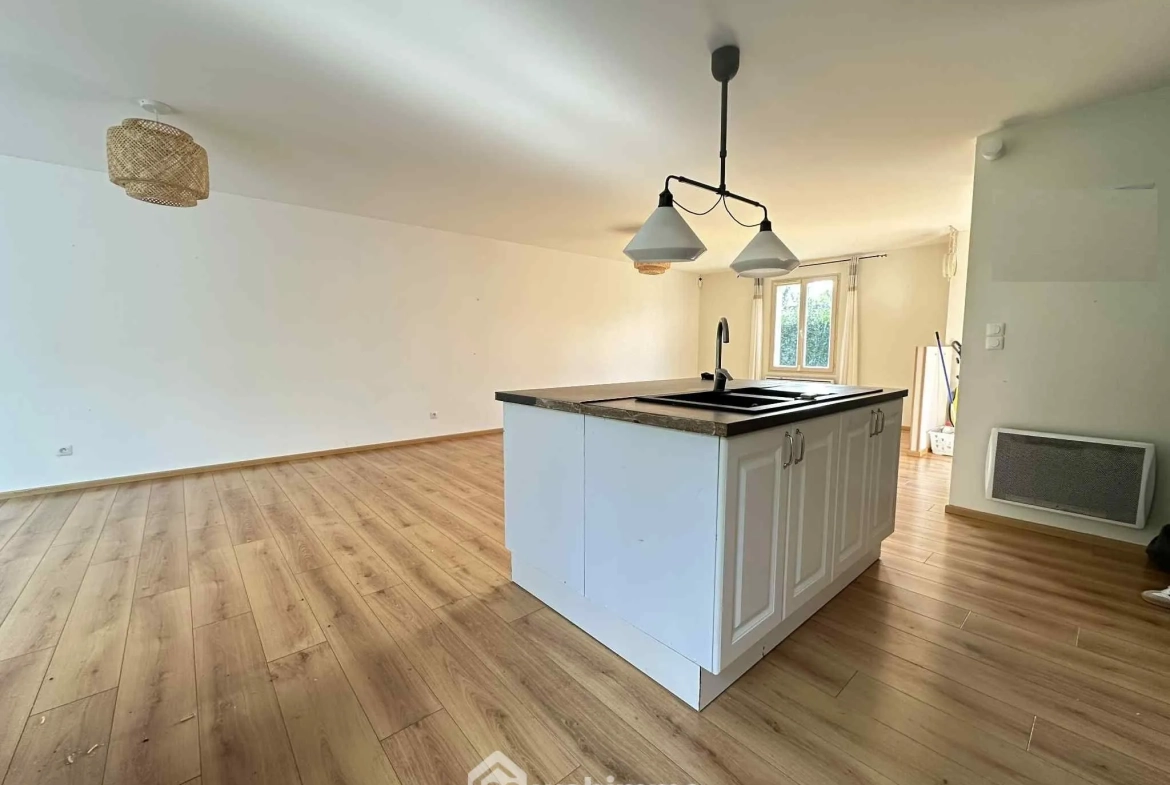 Maison de plain-pied à vendre à Mons en Lannois, 117 m², jardin, 3 chambres 