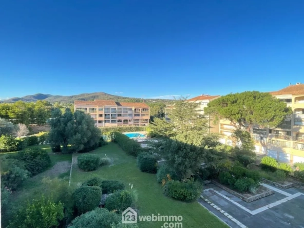 Appartement 2 pièces avec terrasse et piscine à Sainte-Maxime