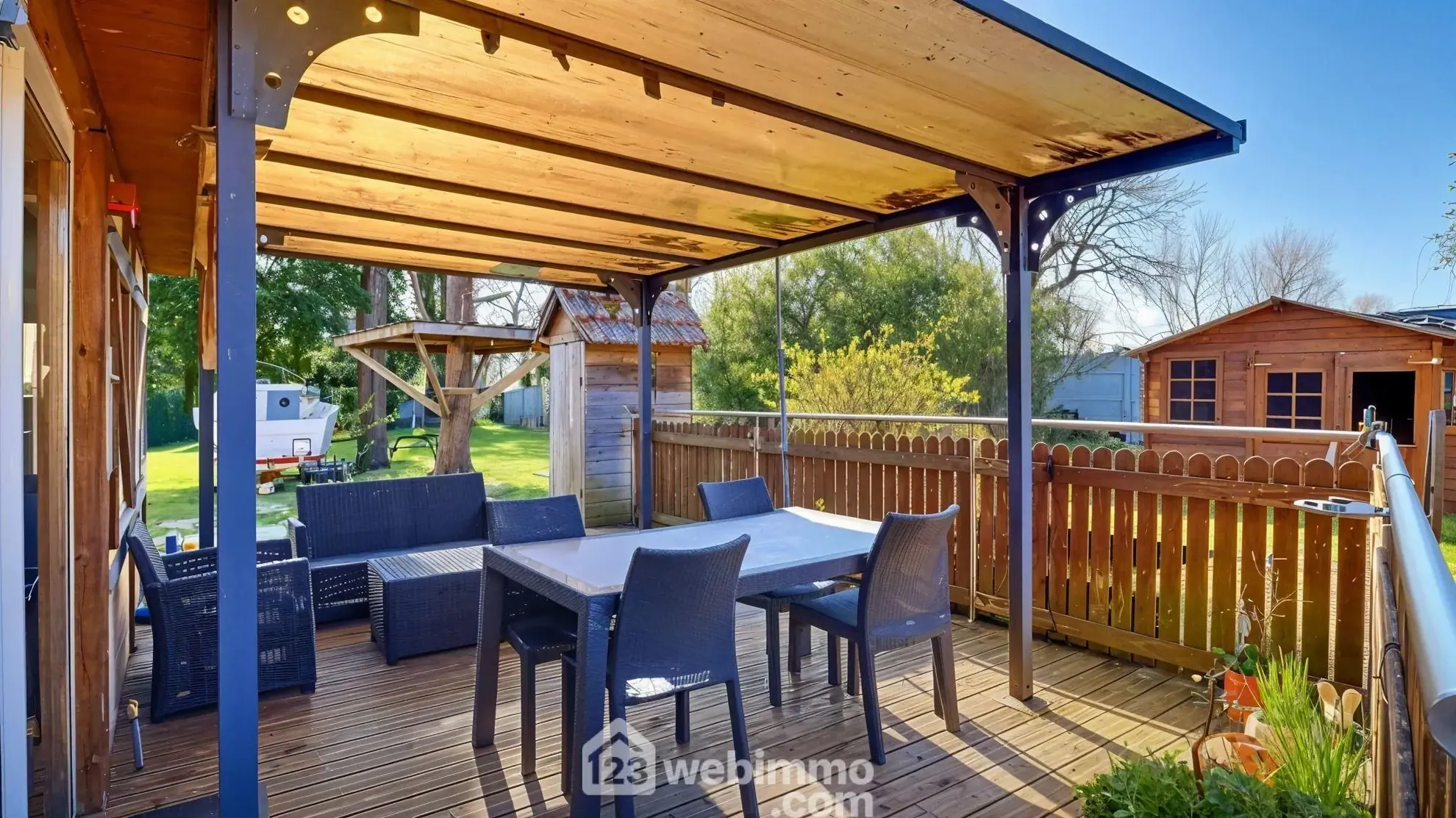 Belle maison familiale de 165 m² à Louviers avec grand terrain et garage 