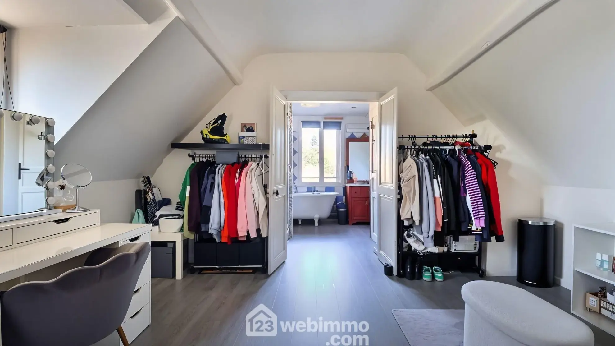 Belle maison familiale de 165 m² à Louviers avec grand terrain et garage 